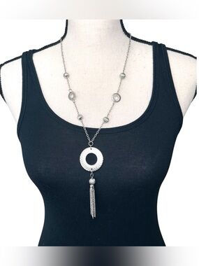 🤍 Silver Tone Long Necklace with Textured Circle and Tassel